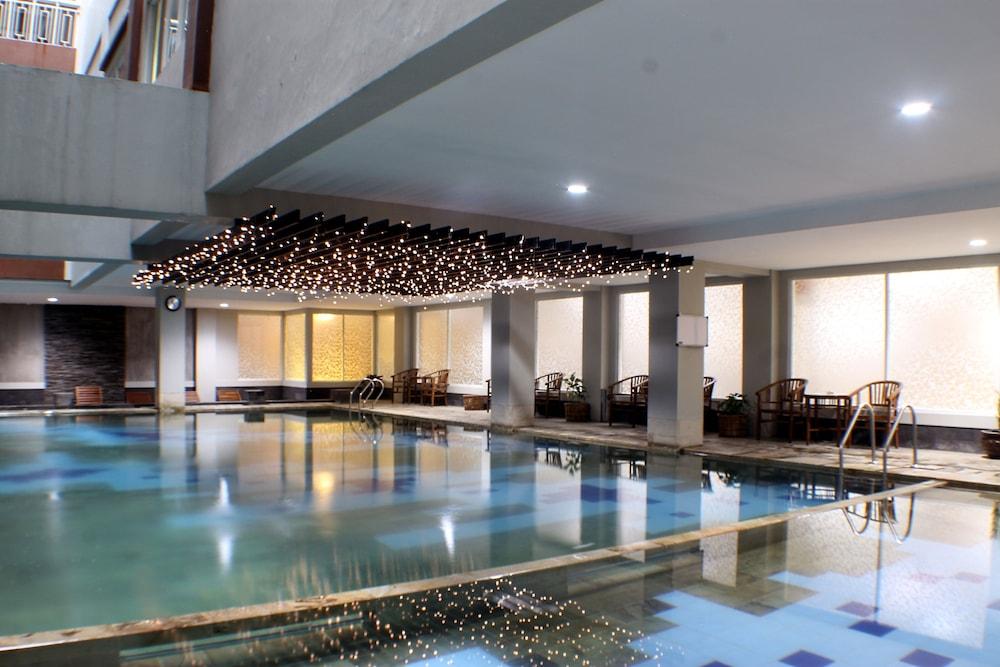 Horison Kota 3* Semarang